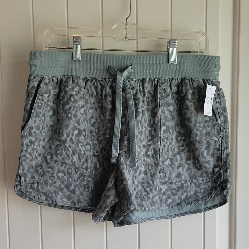 NWT MAURICES SHORTS